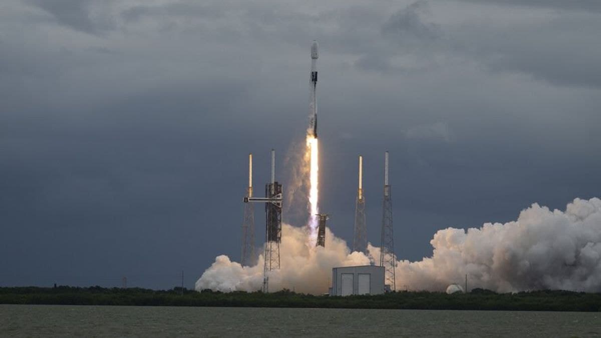 Lidé poprvé odklonili asteroid. Sonda teď ověří, jak moc to zabralo