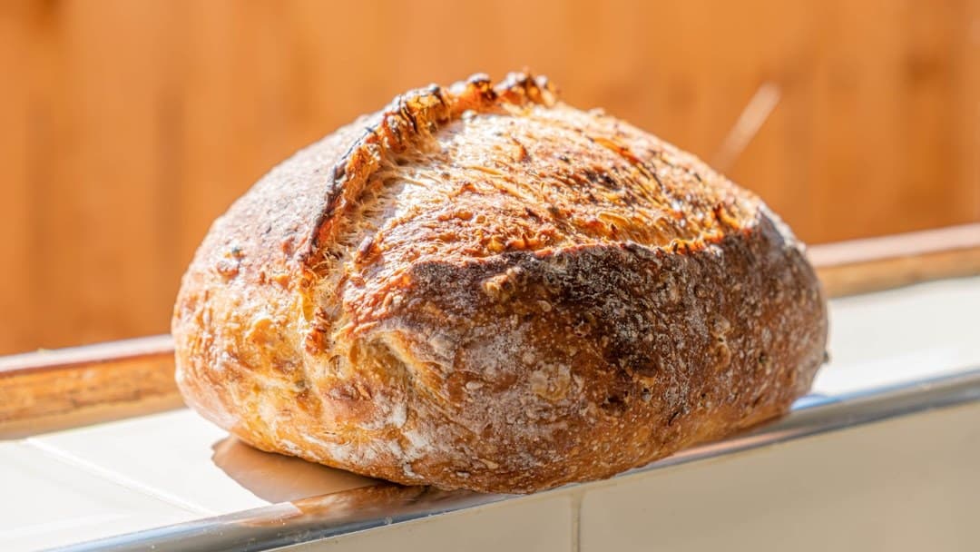 Sousedé znovu pečou chleba ve společných obecních pecích